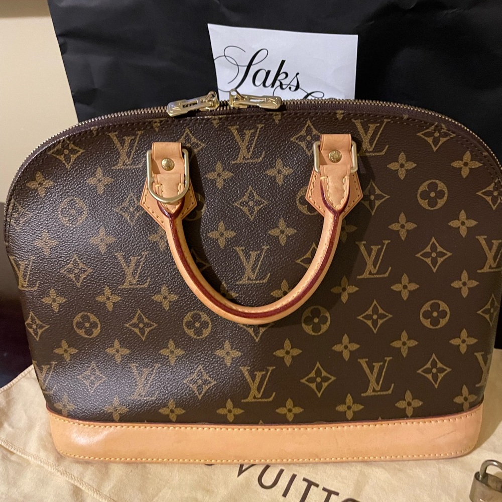Louis Vuitton  Alma handbag monogram brown tote  100% authentic